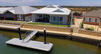 A Waterside Paradise - Geographe's Hidden Oasis