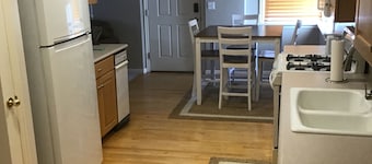 Cozy 1-bedroom apartment in the quiet Radio Hill district of Tremonton.