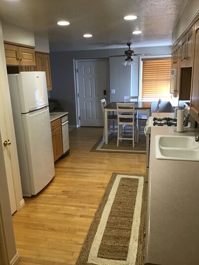 Cozy 1-bedroom apartment in the quiet Radio Hill district of Tremonton.
