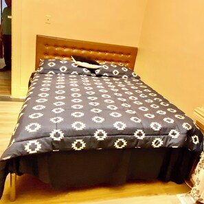 3 habitaciones, tabla de planchar con plancha y wifi gratis