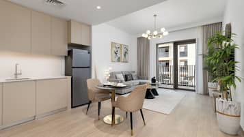 Departamento Deluxe, para no fumadores | Cocina privada | Cafetera y tetera y tetera eléctrica