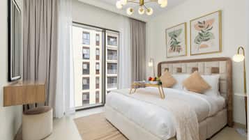 Deluxe Apartment, Non Smoking | In-room safe, blackout drapes, iron/ironing board, free WiFi