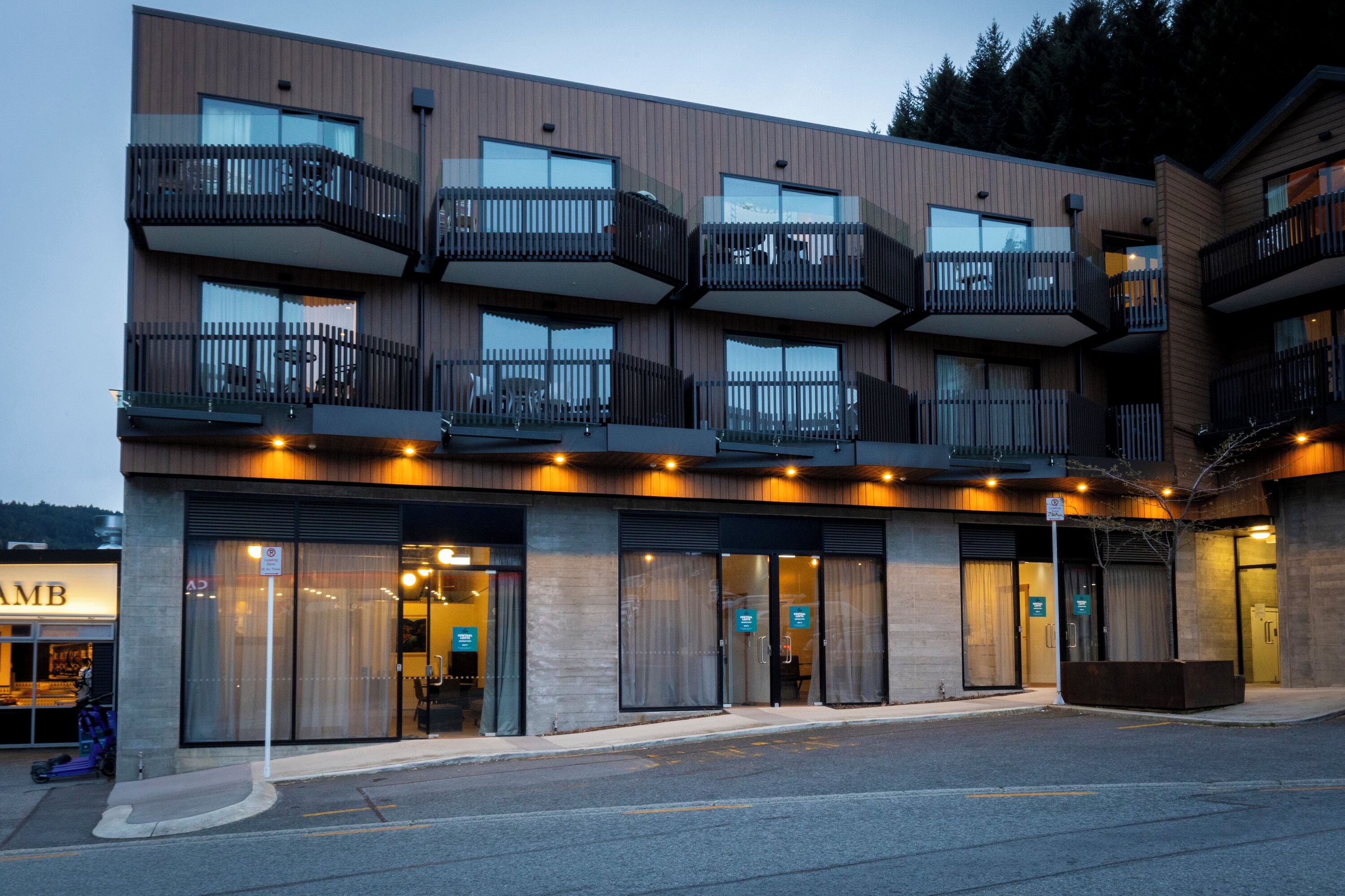 تفاصيل الفندق من الخارج