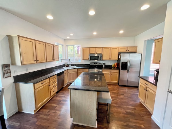 Microwave, oven, stovetop, dishwasher