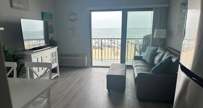 Direct Oceanfront 1-Bedroom Condo on 12th Street & Boardwalk