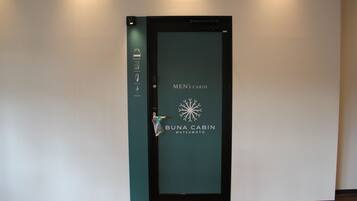 Cabin, Men only, Non Smoking | In-room safe, bed sheets