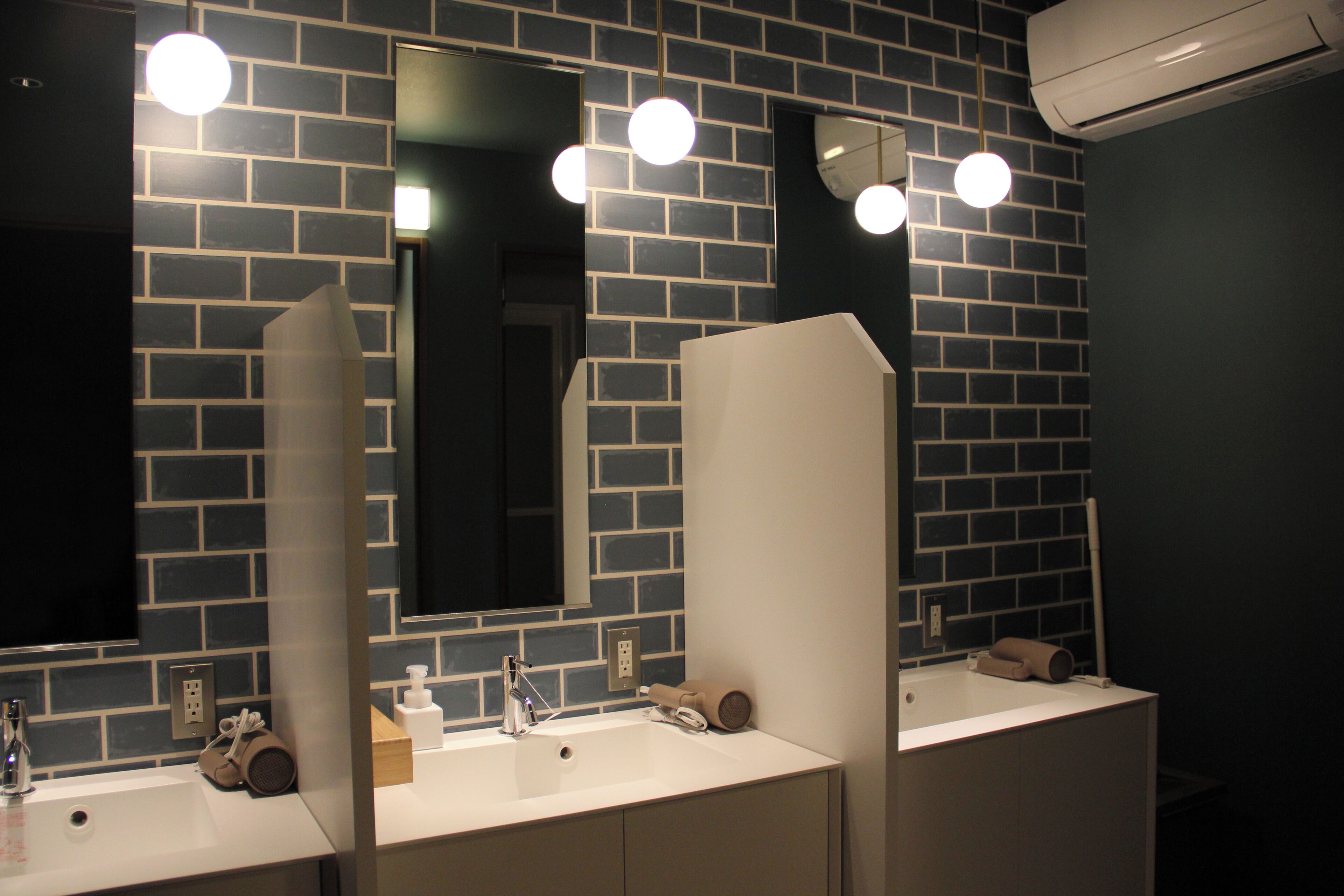 小屋, 女士专用房, 无烟房 | 浴室