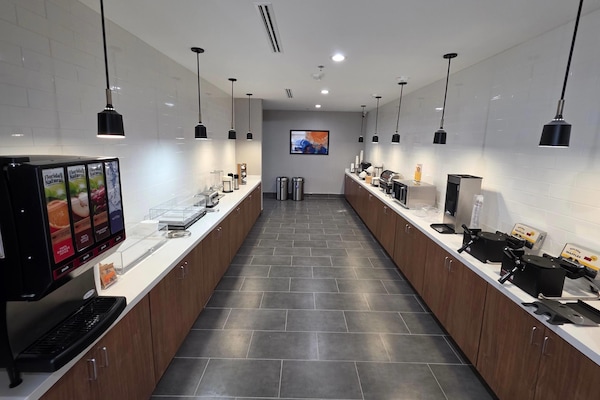 Desayuno continental incluido todos los días