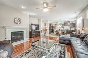 TV, fireplace