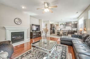 TV, fireplace