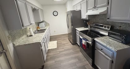 Quaint & Cozy 3BR - pets welcome!