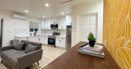 New: Charming guest suite by UCR, Downtown & plazas