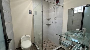Shower, towels, soap, shampoo