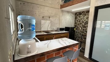 Fridge, microwave, stovetop, cookware/dishes/utensils