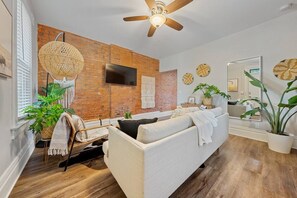 Télévision, espaces bureaux