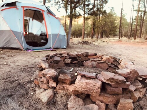 Pull in, Eat, Party, Relax, Sleep, Pull out. Futon Couch, padded floor. Sleeps 6