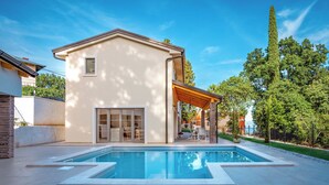 A heated pool - Casa Eva by Interhome (Opatija/Ika)