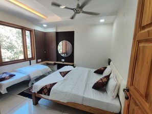 Een kluis op de kamer, verduisterende gordijnen, geluiddichte muren