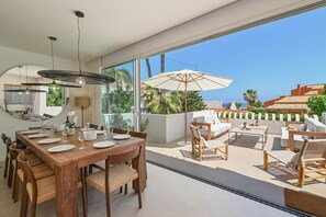Outdoor dining - El Jabeque 14 pax - Denia, Costa Blanca (Denia)