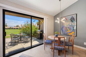 Outdoor dining - Golf Course Views, Newly Updated, Community, Pool, Spa, Tennis (Palm Desert)