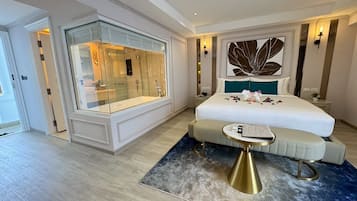 Deluxe Double Room | In-room safe, desk, blackout curtains, free WiFi