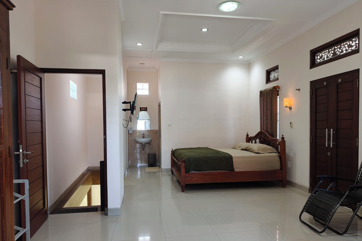 Deluxe Studio Suite, Garden View