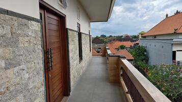 Family Room | Balcony