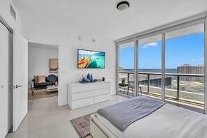 2 bedrooms, desk, iron/ironing board, travel crib