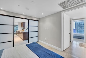 2 bedrooms, desk, iron/ironing board, free WiFi