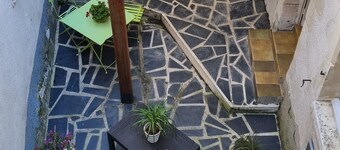 Charming house with courtyard and terrace