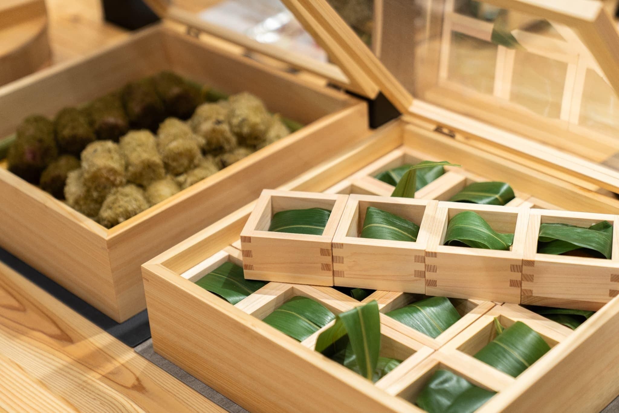 朝食 (ビュッフェ)、毎日提供 (1 名様 2800 JPY)