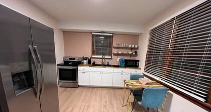 Cozy Duplex in Belleville