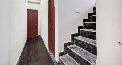 Collection O Sector 33 Gurgaon