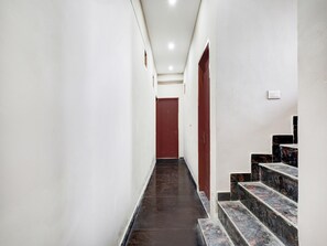 Interior - Collection O Sector 33 Gurgaon (Gurugram)