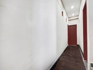 Interior - Collection O Sector 33 Gurgaon (Gurugram)