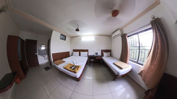 Desk, laptop workspace, free WiFi