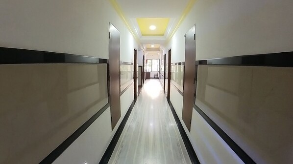 Exterior - Hotel adithya (Chennai)