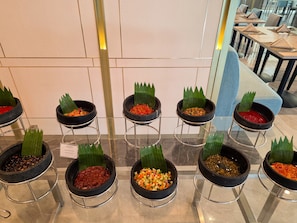 Termasuk sarapan bufet setiap hari