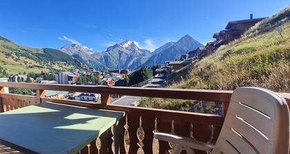 Spacious Apartment in Les Deux Alpes