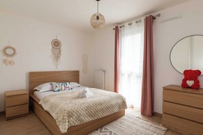 2 bedrooms, desk, iron/ironing board, free WiFi