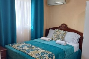 1 bedroom, iron/ironing board, WiFi, bed sheets - Aruba Sunrise 1BR APT Near Baby Beach San Nicolas (San Nicolas)