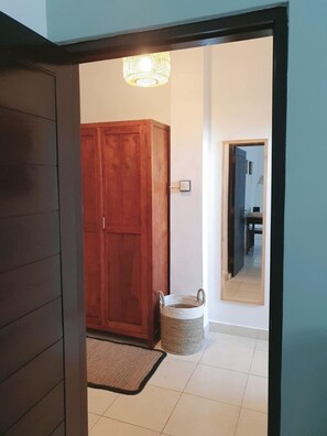 غرفة سوبيريور مزدوجة - بشرفة - منظر للحديقة | منطقة المعيشة