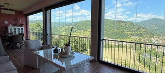 Charming Guest Room in Villa Casavecchia with Mountain Views