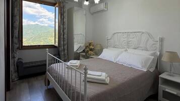 1 Schlafzimmer, Internetzugang, BettwÀsche, Rollstuhlgeeignet