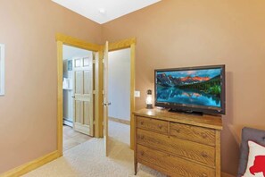 Interior - Timberline Haven: Family & Forest Escape! (Estes Park)