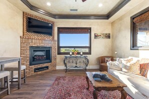 TV connectée, cheminée