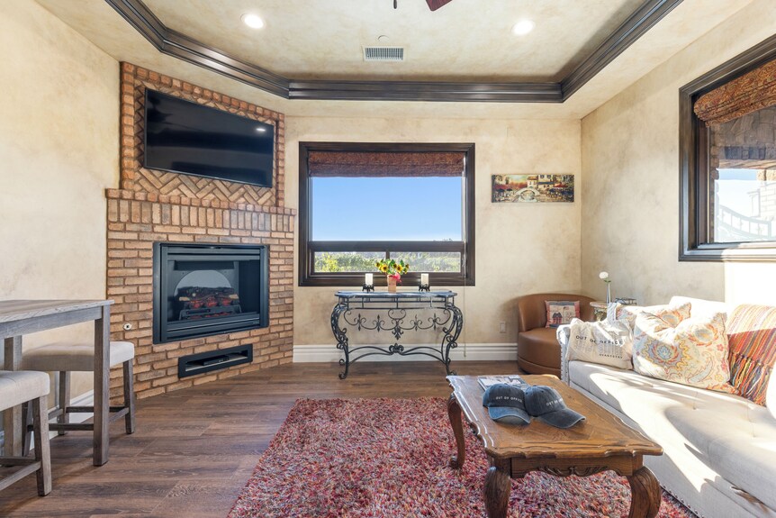 Patio, Soaking Tub & Trails | The Casita On 12.5-acre Temecula Vineyard Estate - Temecula, CA