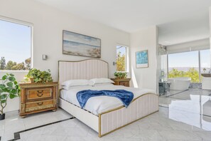 5 chambres, fer et planche à repasser, accès au Wi-Fi (inclus)