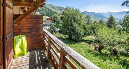 Appartement alpin confortable avec piscine