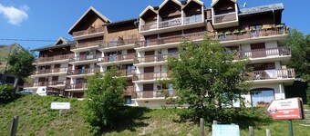 Mountain Apartment in Saint-Sorlin